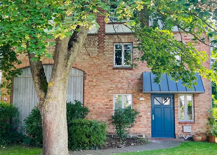 Danas , Nur 200 M Vom Entfernt